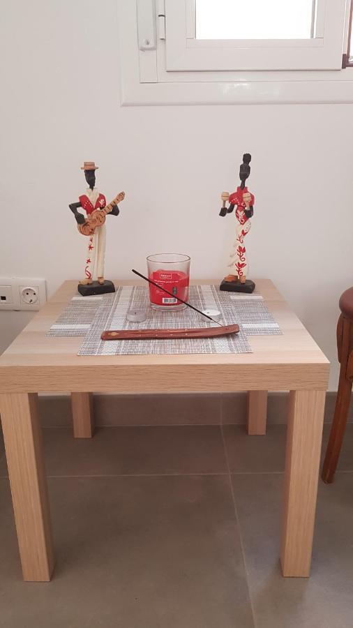 El Rinconcito Cubano En La Playa Apartment Almeria Bagian luar foto
