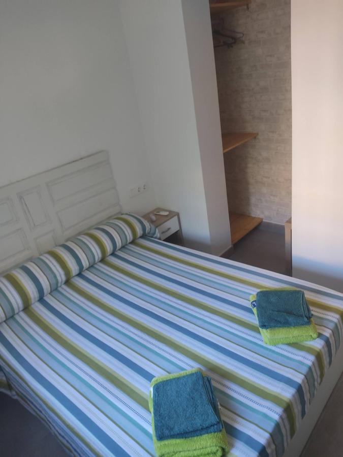 El Rinconcito Cubano En La Playa Apartment Almeria Bagian luar foto